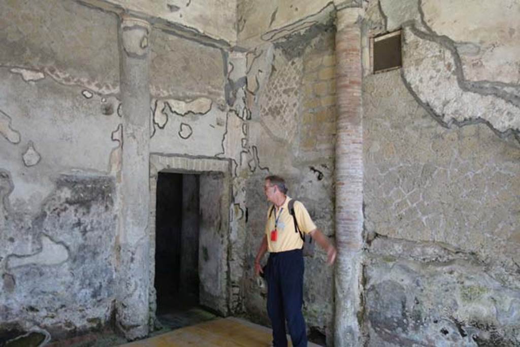 Suburban Baths, Herculaneum. June 2014. Detail from north-east corner with doorway leading north to atrium.  Photo courtesy of Michael Binns.